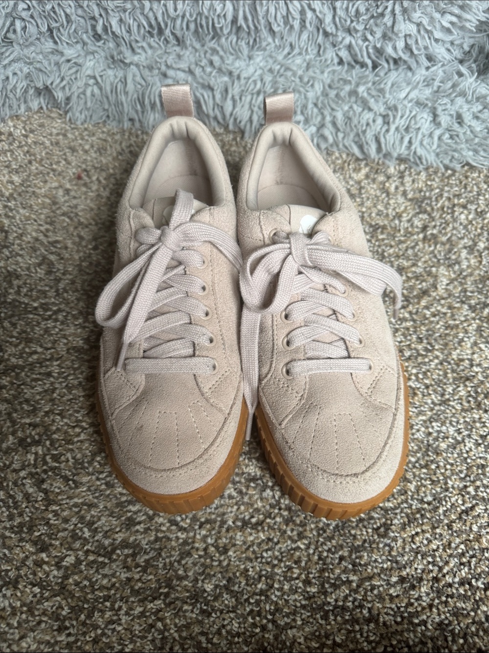 SOREL Suede Platform Sneakers in Light Beige with Gum Sole size 9 - Picture 2 of 5
